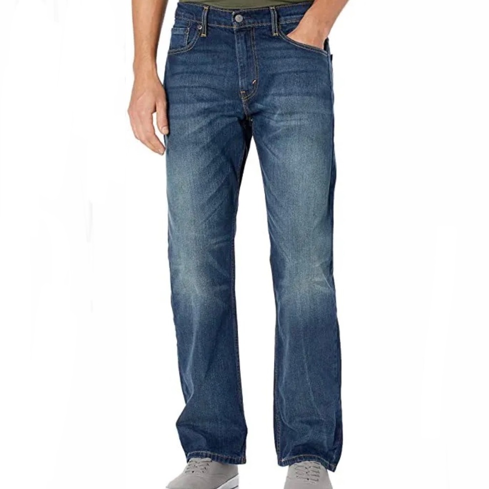 Perry Ellis relaxed fit jeans. NWOT